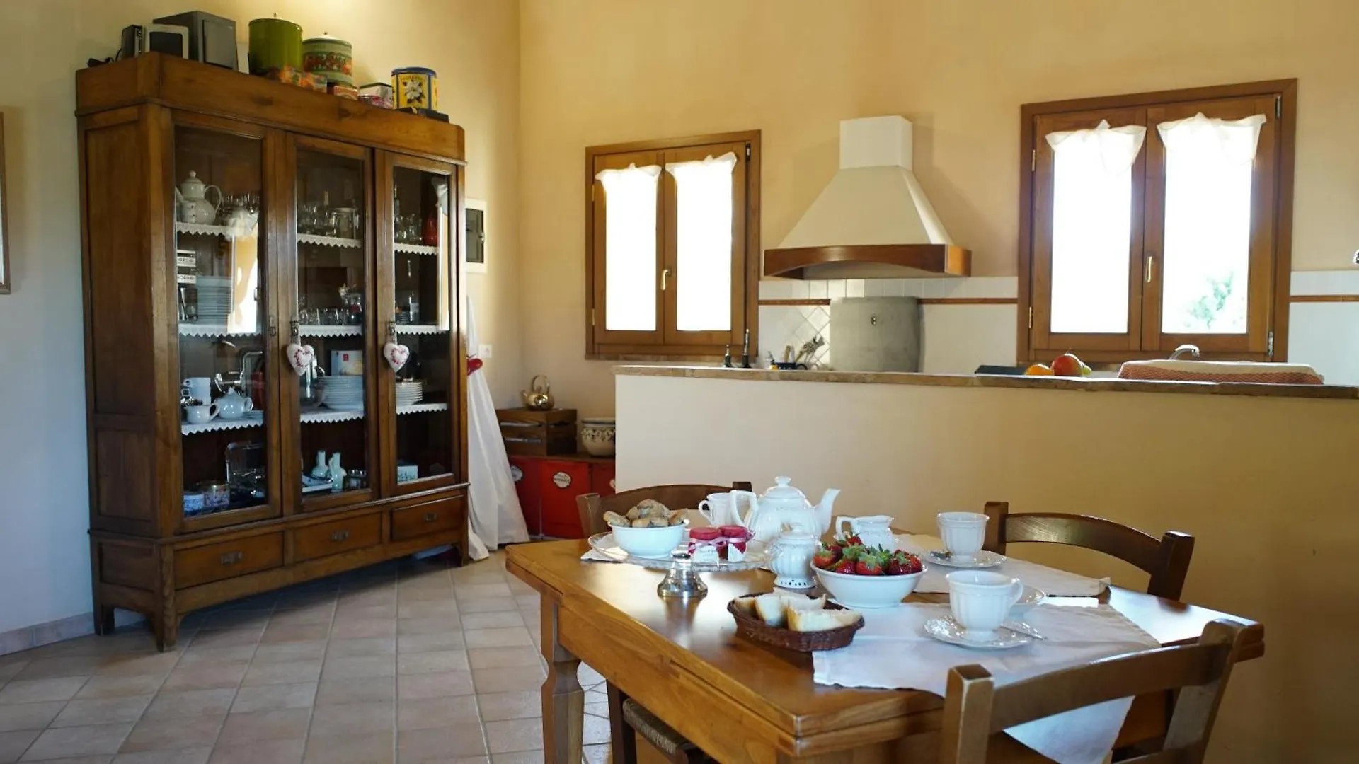 Agriturismo Podere le Tombe Affittacamere Palaia 0*,