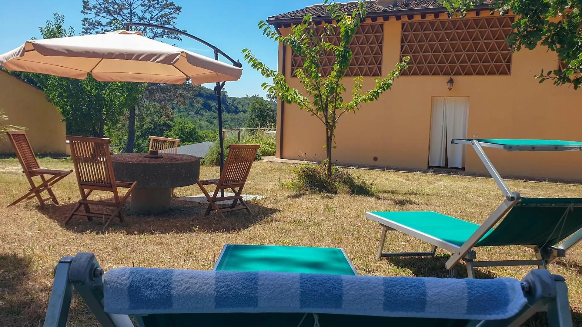Agriturismo Podere le Tombe Affittacamere Palaia 0*,