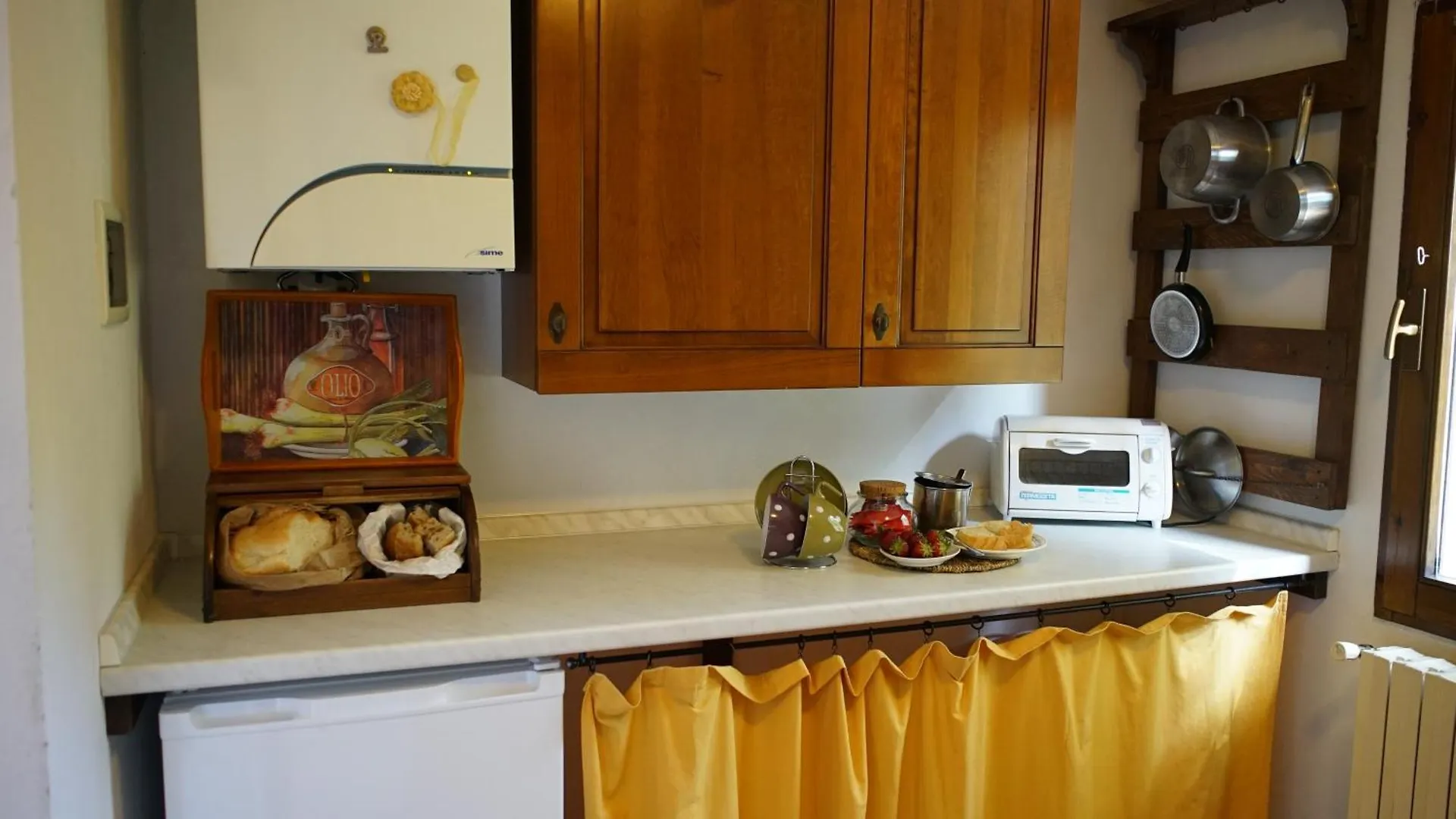 Country house Agriturismo Podere Le Tombe Guest House Palaia